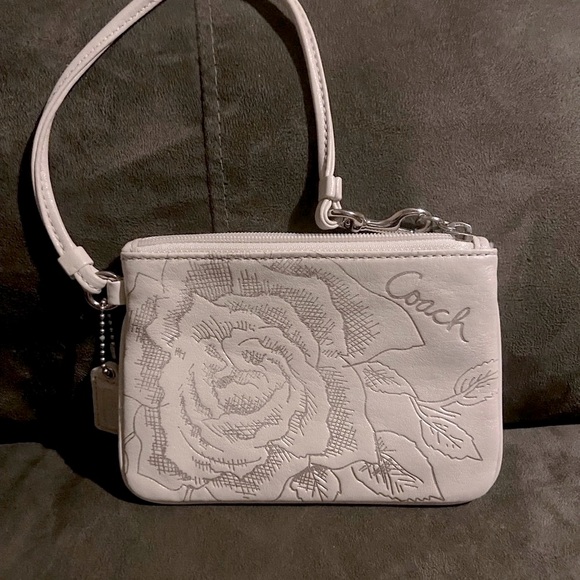 Coach Wristlet - Picture 4 of 5